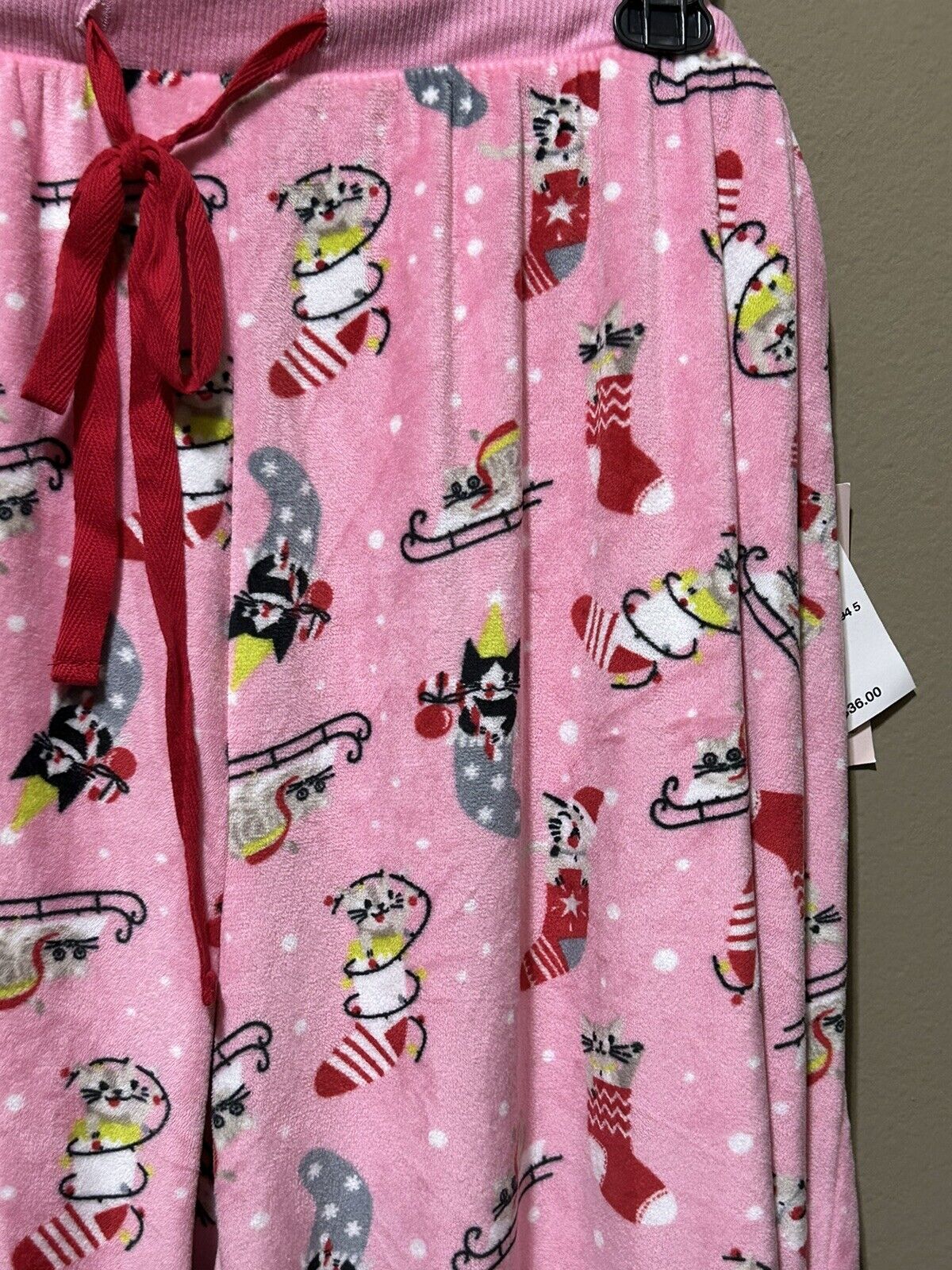 Goodnight Kiss Women’s Super Soft Fleece Jogger Pajama Pants Cats Pink