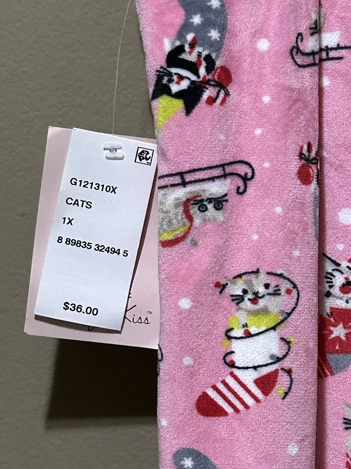 Goodnight Kiss Women’s Super Soft Fleece Jogger Pajama Pants Cats Pink