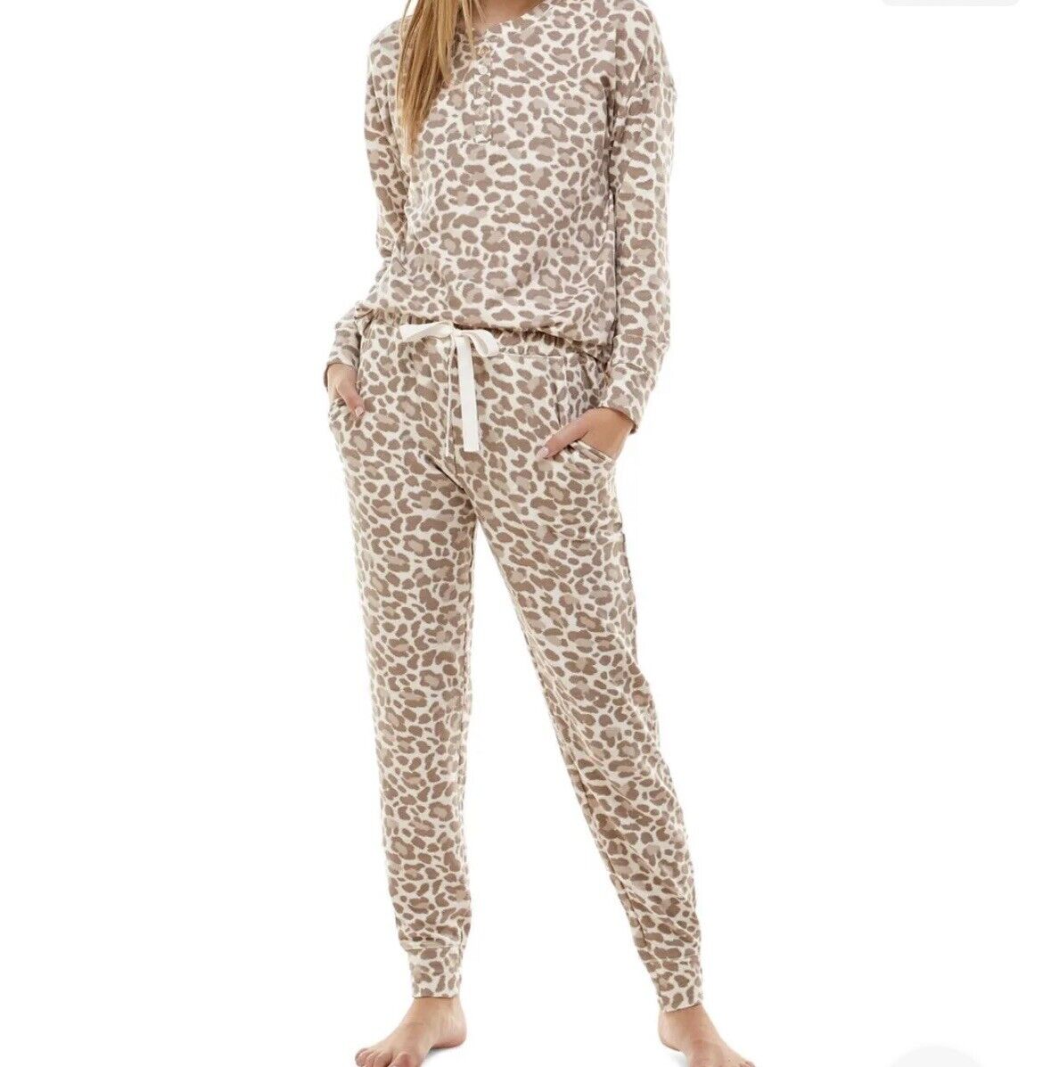 Roudelain Womens Long Sleeve Top & Jogger Lounge Set Animal Blurred Grey