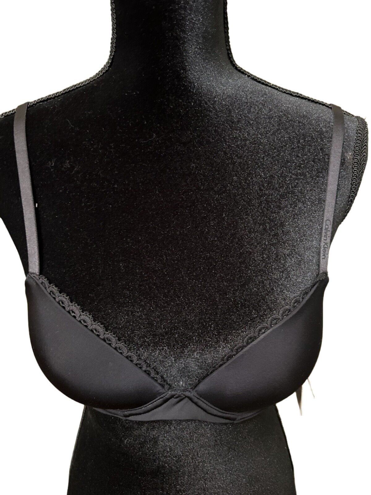 New Calvin Klein Women’s Seductive Comfort Lite Lift Under Wire Bra Black