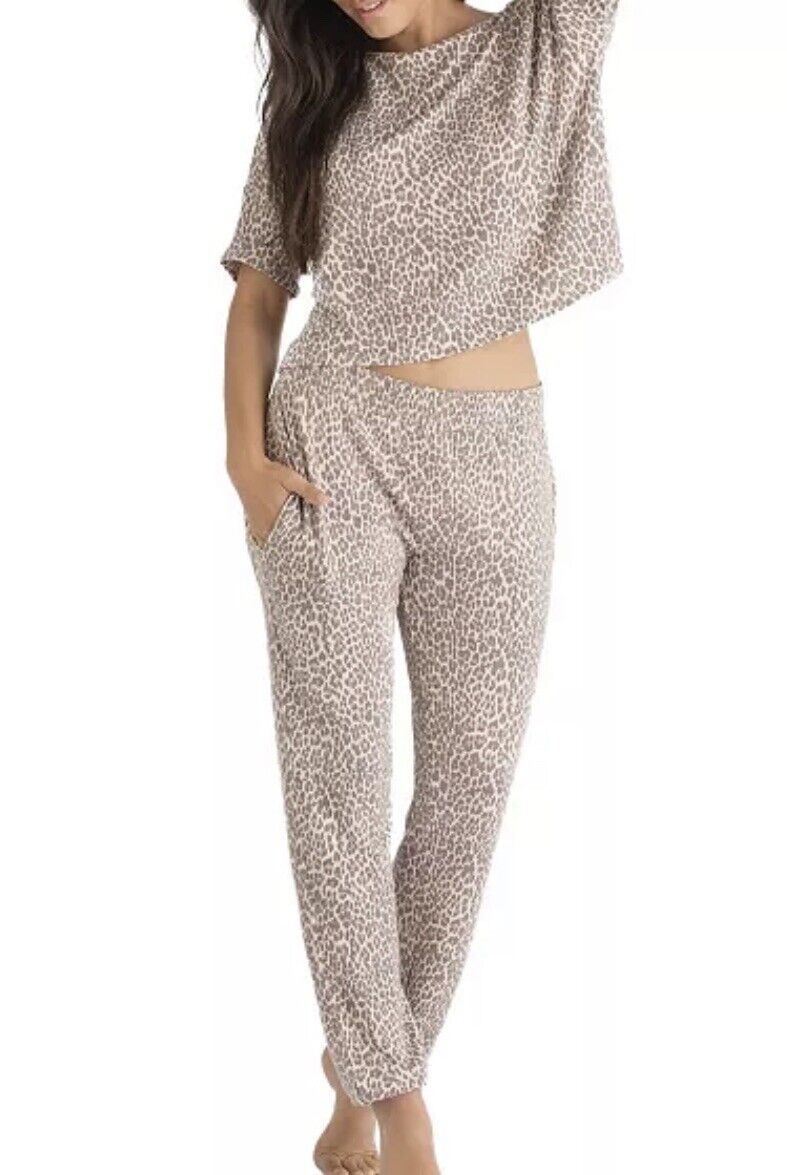 Women’s 2 Piece Honeydew Sun Lover Lounge Pajama Calm Leopard
