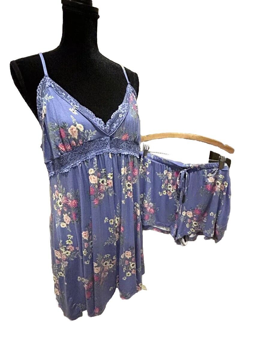 INC Women’s Lace Trim Lingerie 2 Piece Set
