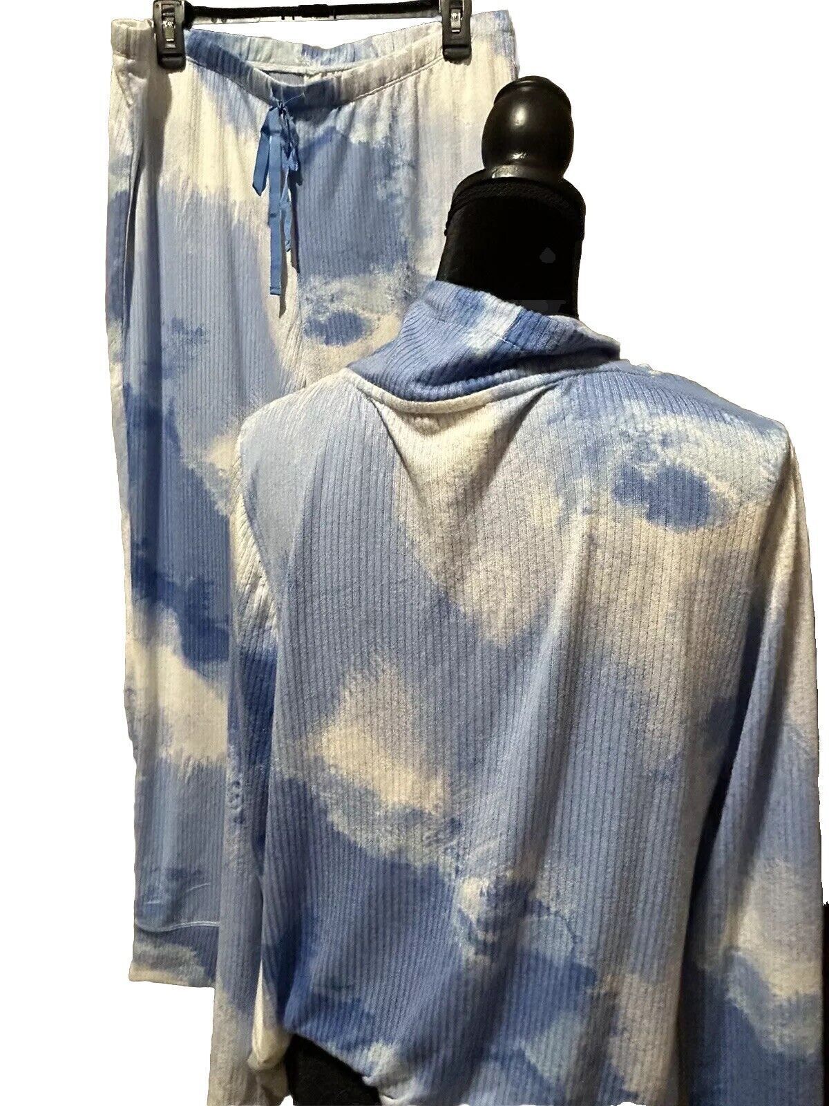 Nautica Super Soft Women’s 2 Piece Blue/White Lounge Pajama Set Large