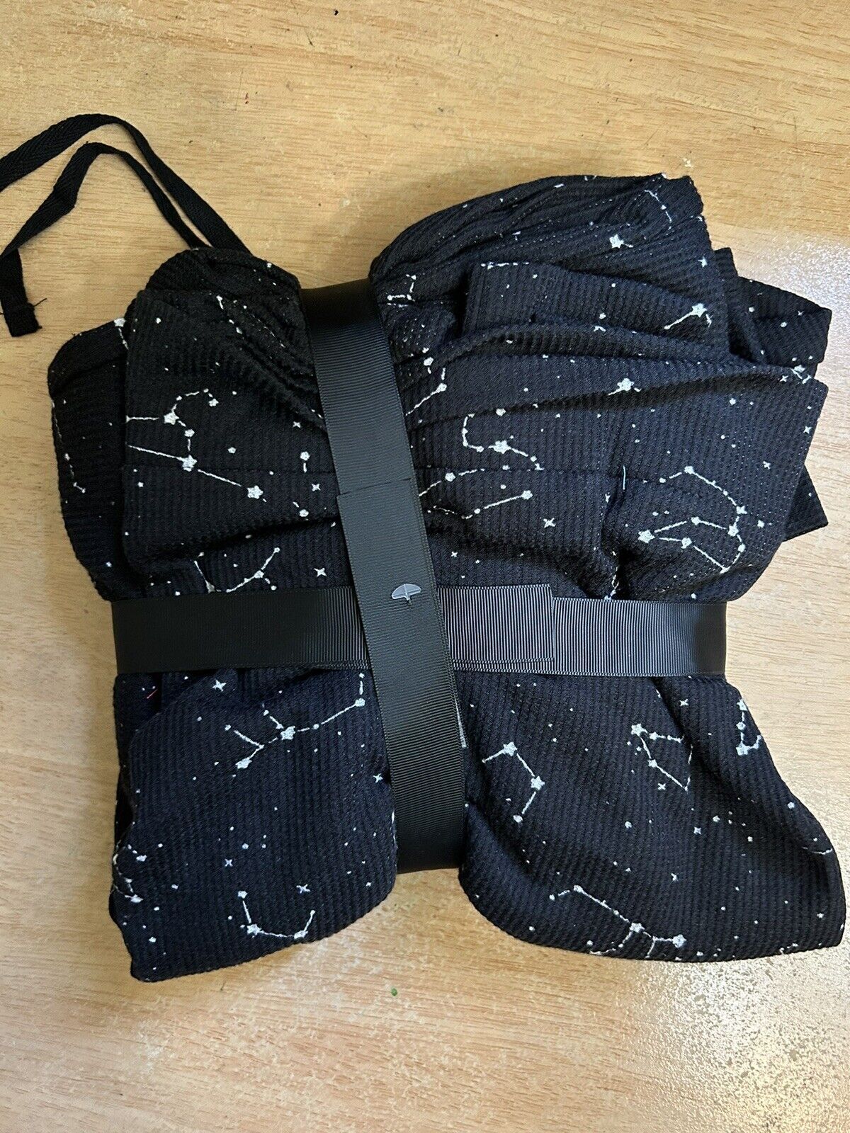 Jenni Women’s Constellation Gift Set Waffle Pajama Jogger Set Black