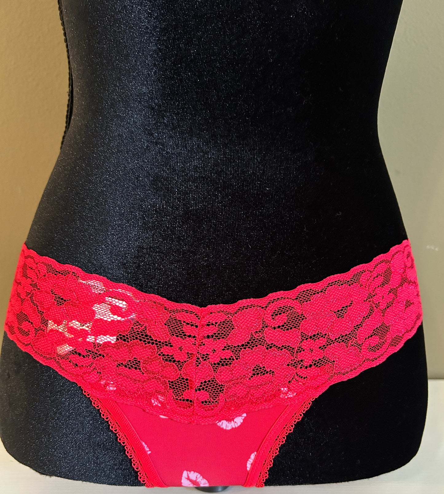 INC International Concepts Women's Small KISSED LIPS Lace Red Thongs