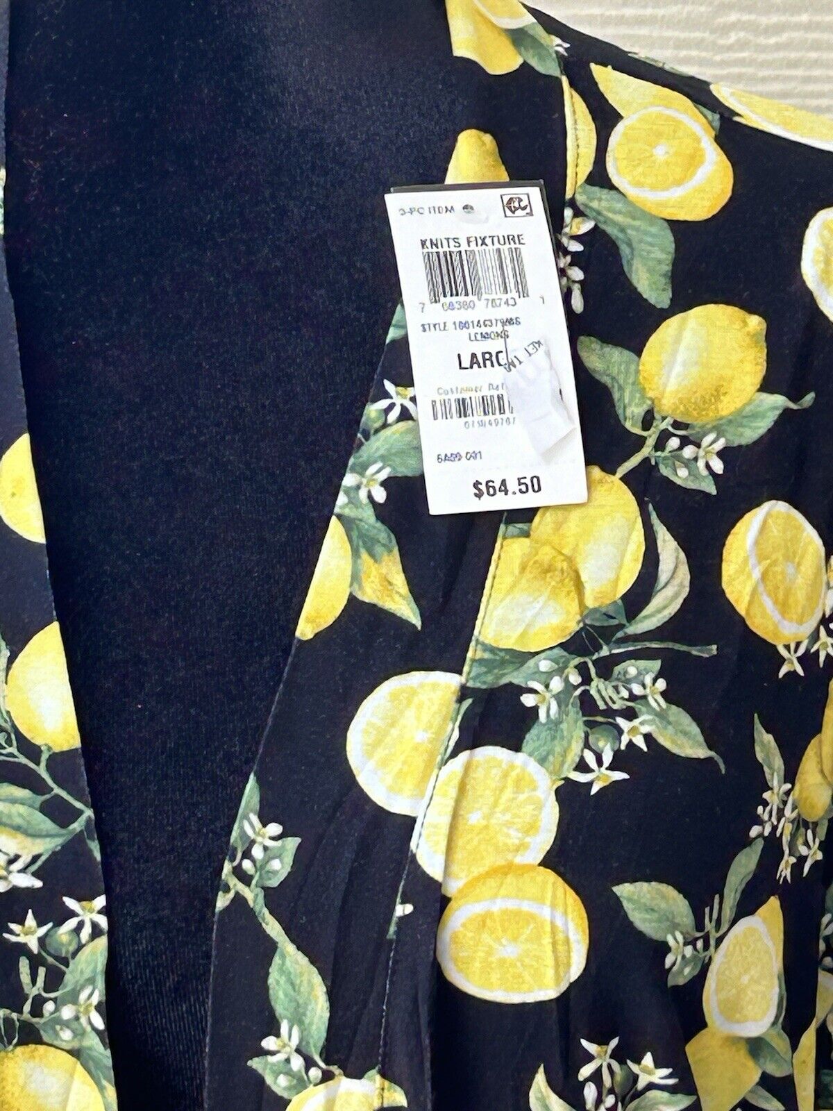 NWT INC Women’s Lemons Theme Robe