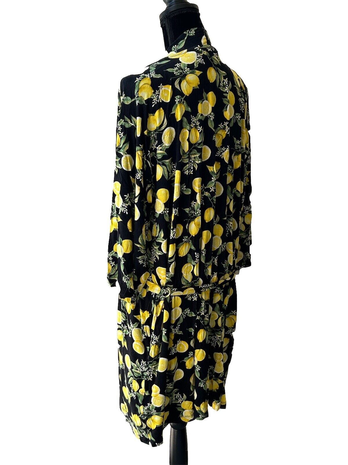 NWT INC Women’s Lemons Theme Robe